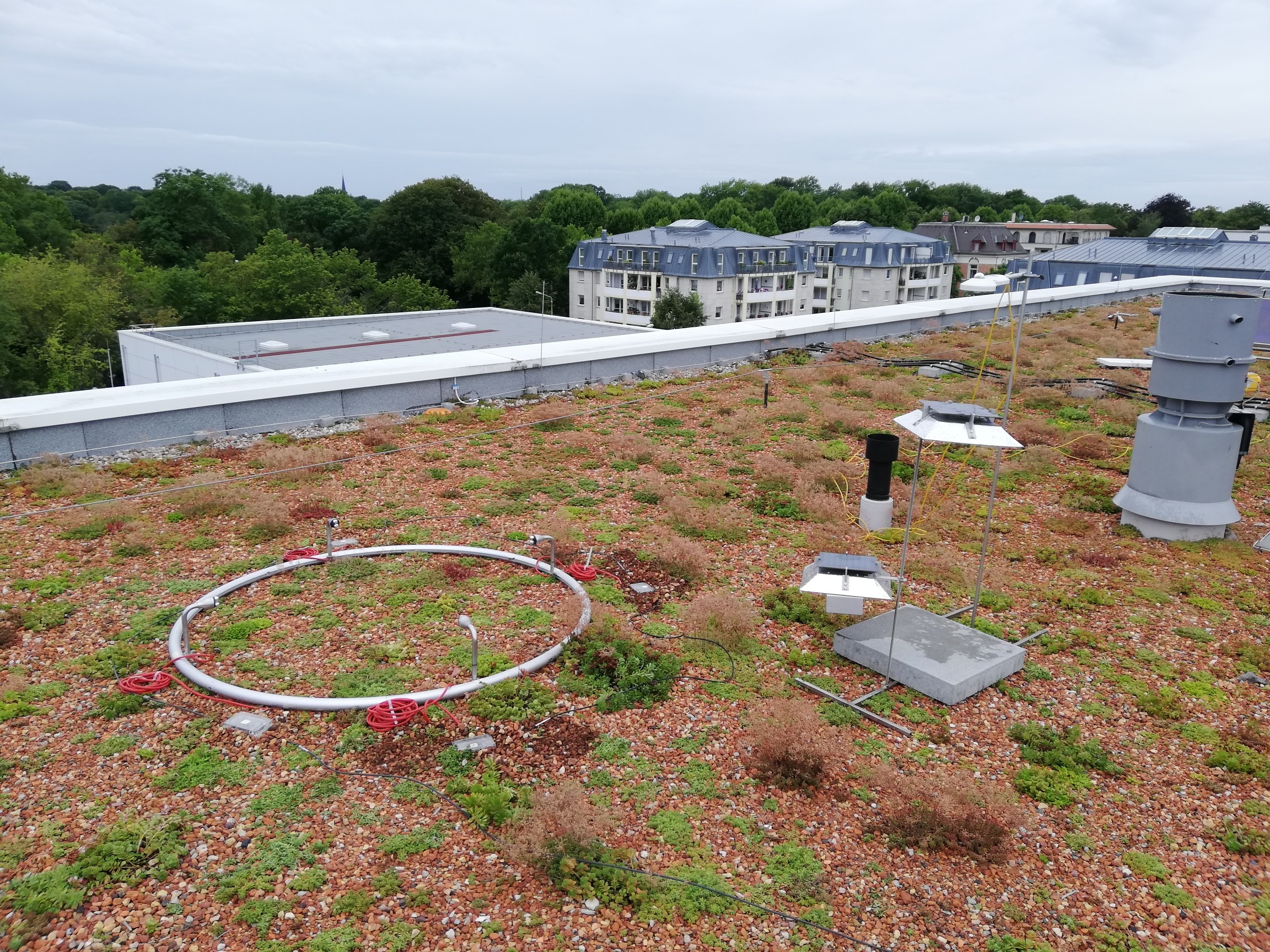 Messtechnik zu Erfassung der Energiebilanzkomponenten: Akustisches Sensoren und Lufttemperaturmessung